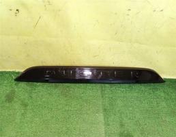 Накладка двери багажника для Renault Duster 2020  запчасти бу