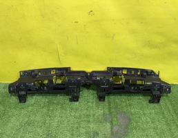 Кронштейн переднего бампера центральный для Voyah Dream 2021  запчасти бу