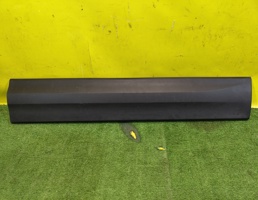 Накладка двери передней правой для Skoda Karoq  2017  запчасти бу