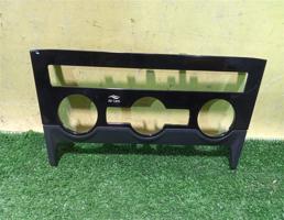 Накладка декоративная для Skoda Karoq  2017  запчасти бу