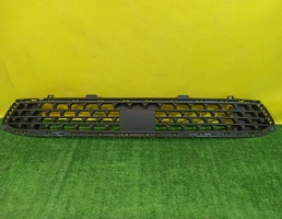 Решетка в бампер нижняя для Hyundai Santa Fe (TM) 2020  запчасти бу