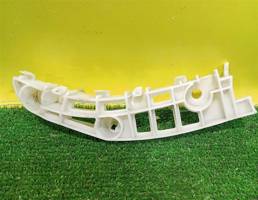 Кронштейн переднего бампера правый для Mitsubishi Outlander (GF) 2015  запчасти бу