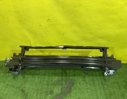 Усилитель переднего бампера для Skoda Octavia A5 2004  запчасти бу