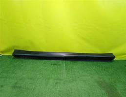 Накладка порога правая для Mitsubishi ASX 2010  запчасти бу