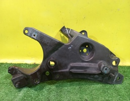 Кронштейн крепления крыла для Volvo V90 2016  запчасти бу