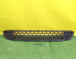 Решетка в бампер нижняя для Hyundai Santa Fe (TM) 2020  запчасти бу