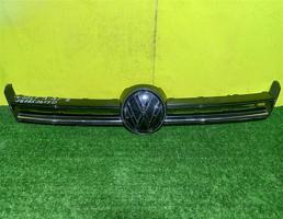 Решетка радиатора для Volkswagen Golf VII 2012  запчасти бу