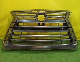 Решетка радиатора для Lexus LX570 2015  запчасти бу