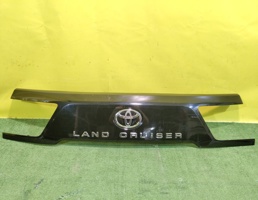 Накладка крышки багажника для Toyota Land Cruiser (300) 2021  запчасти бу