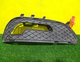 Решетка в бампер правая для MERСEDES BENZ E-Class (W212) 2009  запчасти бу