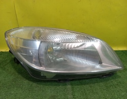 Фара правая для Skoda Fabia 2 2007  запчасти бу