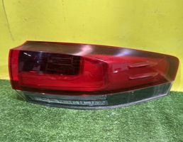 Фонарь задний наружный правый для Toyota Land Cruiser (300) 2021  запчасти бу