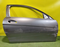 Дверь передняя правая для MERСEDES BENZ C-Class (W204) 2011  запчасти бу