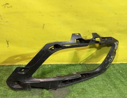 Кронштейн фары противотуманной левой для Peugeot 308 2007  запчасти бу