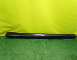 Накладка порога правая для Mitsubishi ASX 2010  запчасти бу