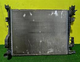 Радиатор основной для Renault Duster 2010  запчасти бу