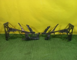 Накладка бампера передняя правая для MERСEDES BENZ E-Class (W212) 2009  запчасти бу