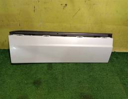 Накладка двери задней правой для Volkswagen Touareg CR 2018  запчасти бу