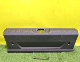 Накладка замка багажника для Lada Vesta 2017-  запчасти бу