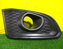 Решетка в бампер правая для Chevrolet Captiva (C140) 2011  запчасти бу