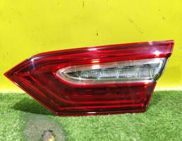 Фонарь задний внутренний правый для Toyota Camry V70 2017  запчасти бу