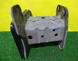 Кронштейн усилителя переднего бампера правый для Chevrolet Captiva (C100) 2006  запчасти бу