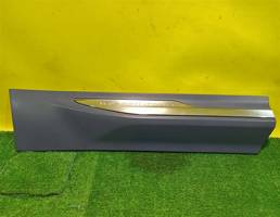 Накладка двери задней правой для Volvo XC60 2017  запчасти бу