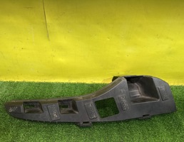 Кронштейн переднего бампера правый для Renault Arkana 2018  запчасти бу