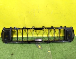 Решетка в бампер нижняя для Voyah Free 2022  запчасти бу