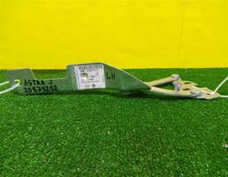 Петля капота левая для Opel Astra J 2010  запчасти бу