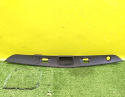 Накладка крышки багажника для MERСEDES BENZ E-Class (W212) 2009  запчасти бу