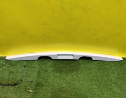 Накладка крышки багажника для Hyundai Solaris 2010  запчасти бу