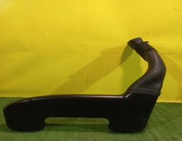 Патрубок воздушного фильтра для BMW X5 F15 2013  запчасти бу