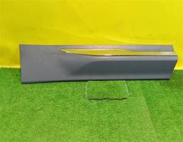 Накладка двери задней правой для Volvo XC60 2017  запчасти бу