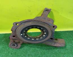 Кулак поворотный задний левый для Renault Kaptur 2016  запчасти бу