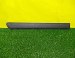 Молдинг задней правой двери для Skoda Yeti 2009  запчасти бу