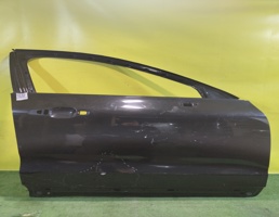 Дверь передняя правая для Volvo XC60 2017  запчасти бу