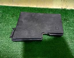 Крышка блока предохранителей для Ford Focus III 2011  запчасти бу