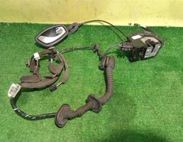 Замок двери задней правой для Renault Fluence 2009  запчасти бу