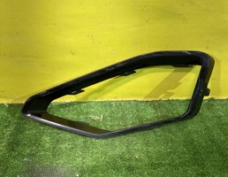 Накладка переднего бампера для BMW X6 G06 2023  запчасти бу