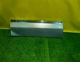 Накладка двери передней левой для Volkswagen Touareg CR 2018  запчасти бу