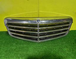 Решетка радиатора для MERСEDES BENZ E-Class (W212) 2009  запчасти бу