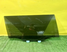Стекло двери задней правой для Tank 500 2021  запчасти бу