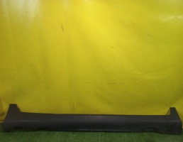 Накладка порога правая для Volvo XC60 2008  запчасти бу