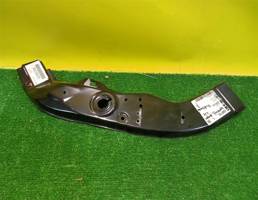 Кронштейн фар левый для Mitsubishi Outlander (GF) 2012  запчасти бу