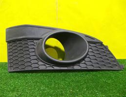 Решетка в бампер правая для Chevrolet Captiva (C140) 2011  запчасти бу