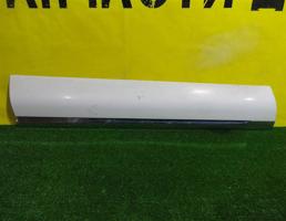 Накладка двери передней левой для Volkswagen Touareg NF 2010  запчасти бу