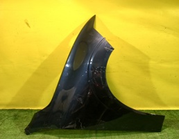 Крыло переднее правое для Volvo XC60 2017  запчасти бу