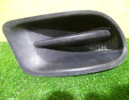 Решетка в бампер правая для Chevrolet Lacetti 2004  запчасти бу