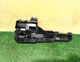 Кронштейн ручки для Renault Arkana 2018  запчасти бу